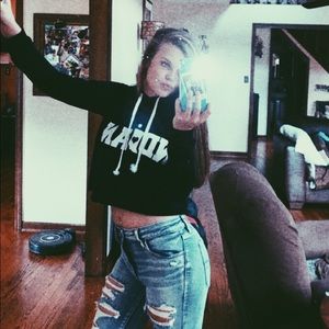 Meet your Posher, Isabelle